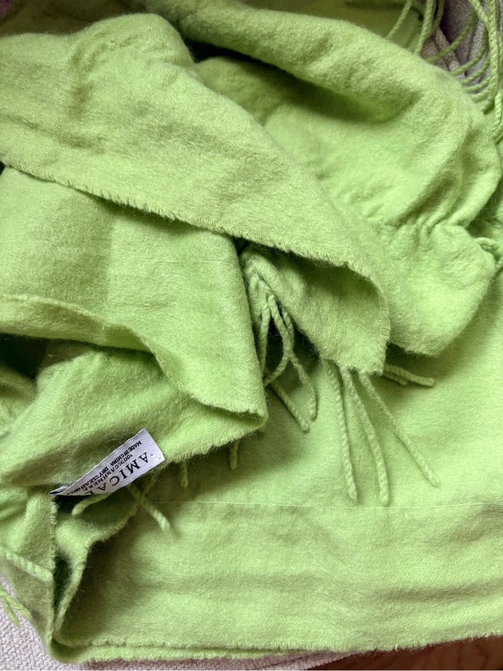 Amicale 100% cashmere lime green scarf